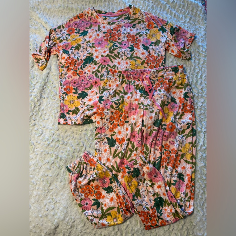Cuddl Duds Pink and Orange Floral Pajama Set